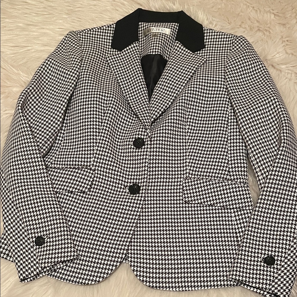 Kasper Black and White Houndstooth Blazer